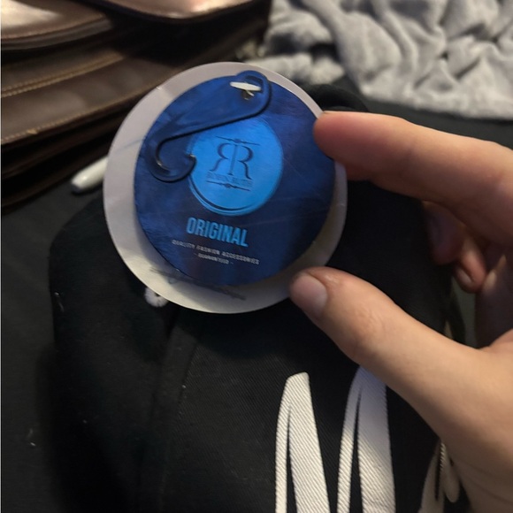 Maui Floral Cap - Picture 7 of 13